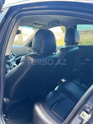 Chevrolet Cruze-5