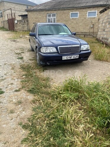 Mercedes C 200-1