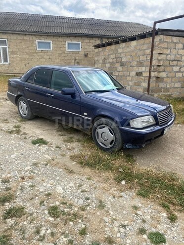 Mercedes C 200-3