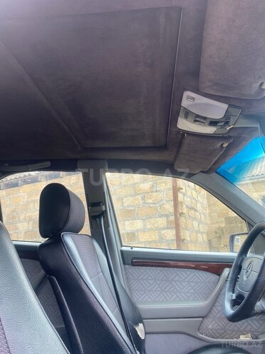 Mercedes C 200-7