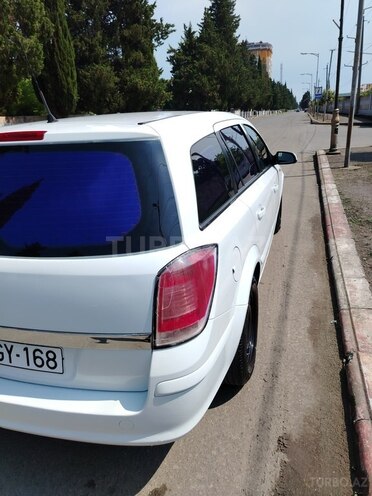 Opel Astra-11