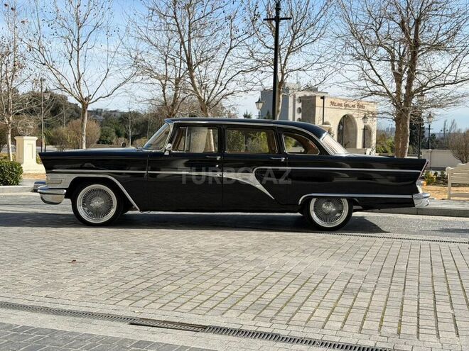GAZ 13 "Chayka"-16
