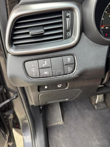 Kia Sorento-13