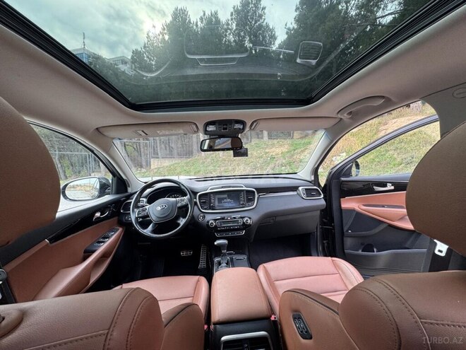 Kia Sorento-11