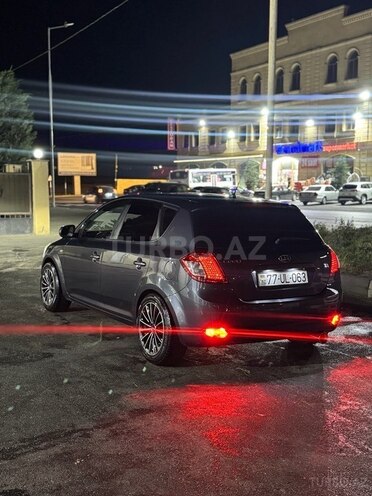 Kia Ceed-10