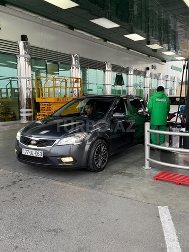 Kia Ceed-12