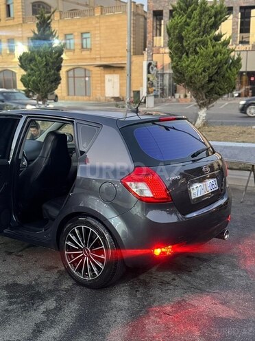 Kia Ceed-15