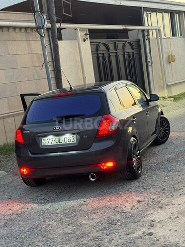Kia Ceed-13