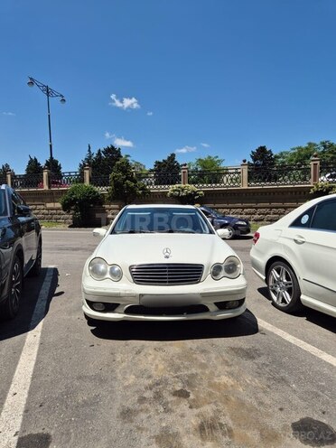 Mercedes C 230-1