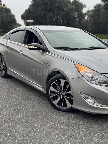 Hyundai Sonata-3