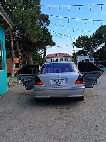 Mercedes C 230-2