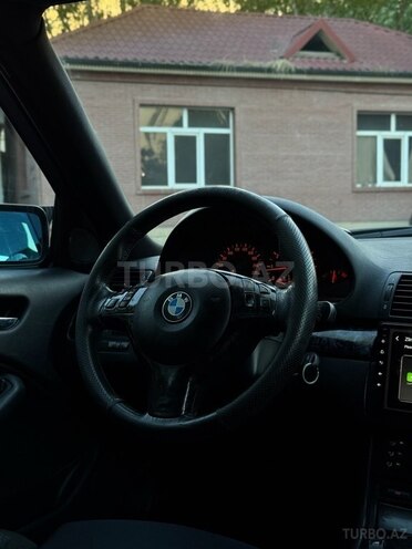 BMW 320-19
