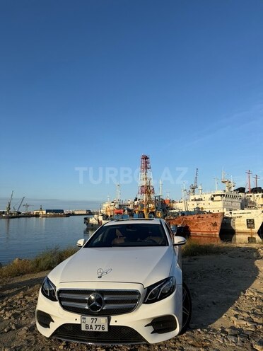 Mercedes E 300-1