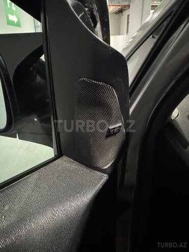 Toyota Prius-10