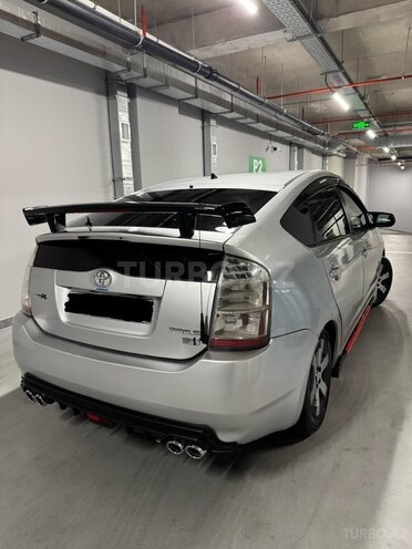Toyota Prius-4