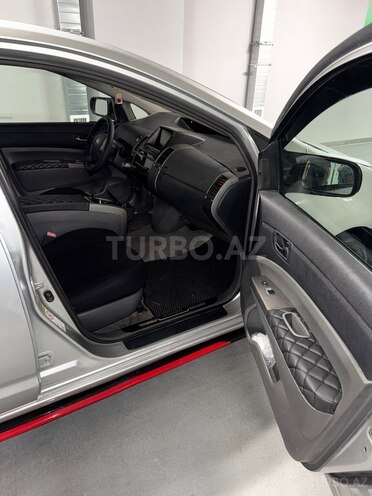Toyota Prius-7