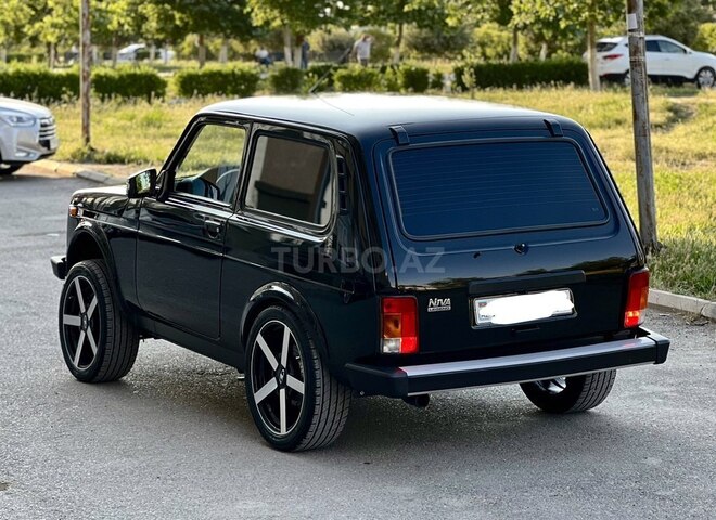 LADA (VAZ) Niva-9