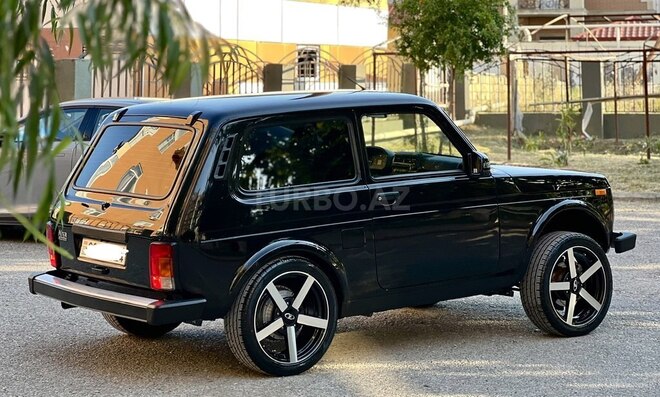LADA (VAZ) Niva-4