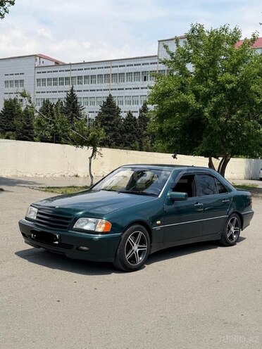 Mercedes C 180-7