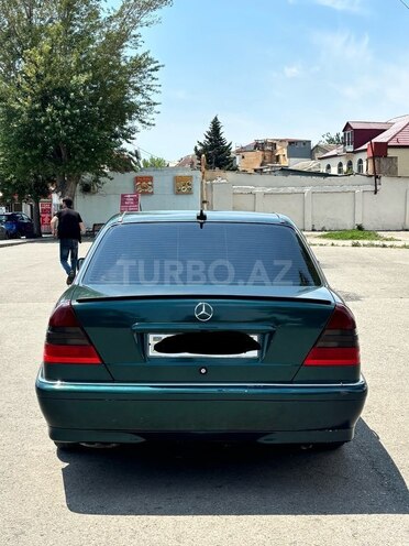 Mercedes C 180-10