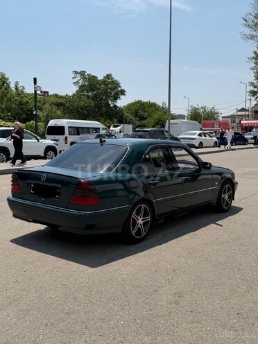 Mercedes C 180-9