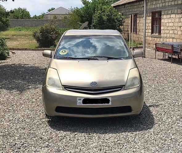 Toyota Prius-1