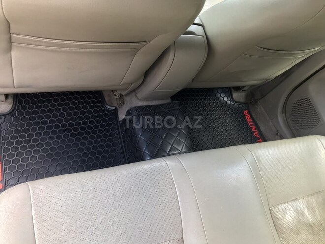Toyota Prius-11