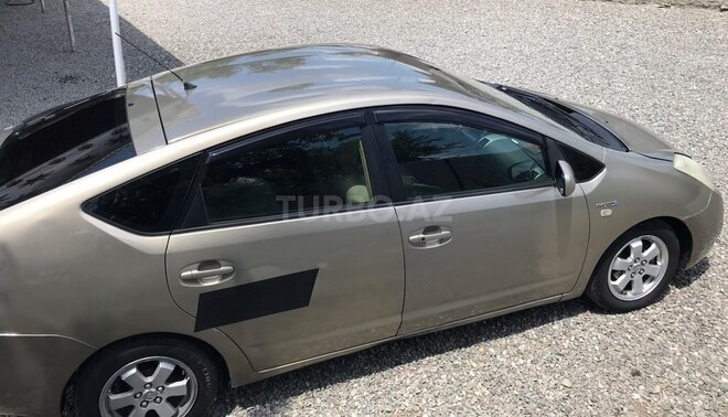 Toyota Prius-6