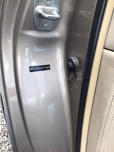 Toyota Prius-7