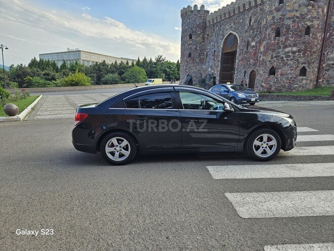 Chevrolet Cruze-19