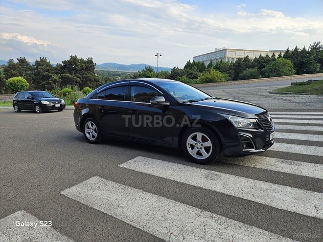 Chevrolet Cruze-13