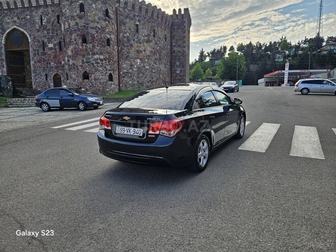 Chevrolet Cruze-6