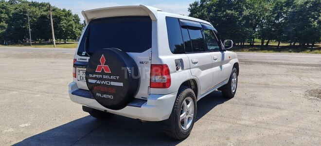 Mitsubishi Pajero io-4