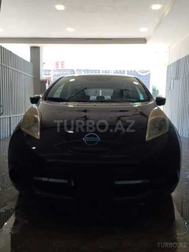 Nissan Leaf-1