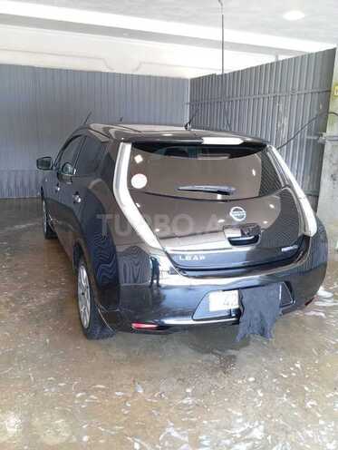 Nissan Leaf-4