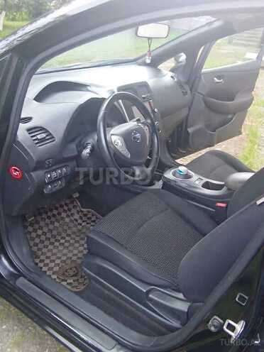 Nissan Leaf-10