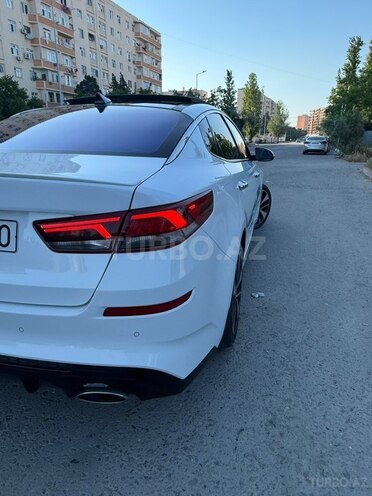 Kia Optima-5