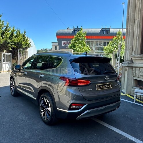 Hyundai Santa Fe-6