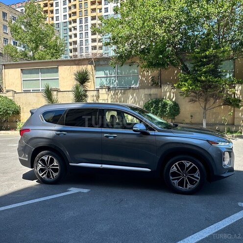 Hyundai Santa Fe-8