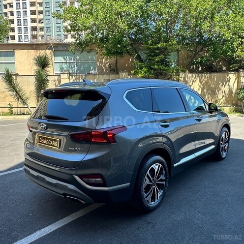 Hyundai Santa Fe-10