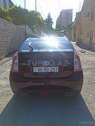 Toyota Prius-2