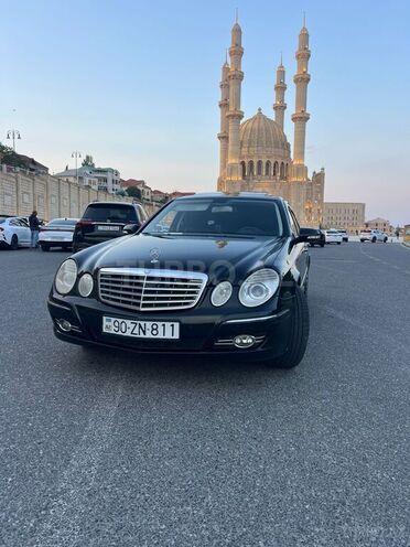 Mercedes E 220-1