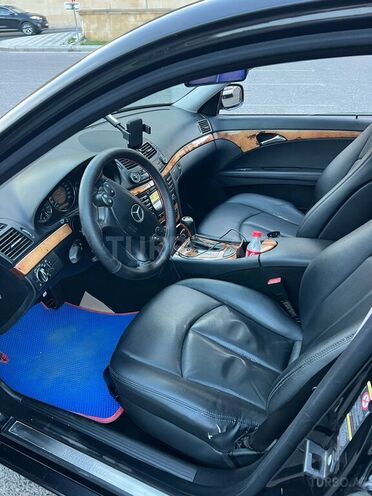 Mercedes E 220-7