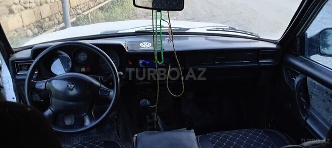 GAZ 3102 "Volga"-3