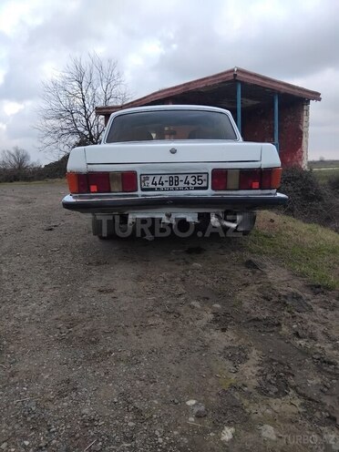 GAZ 3102 "Volga"-6