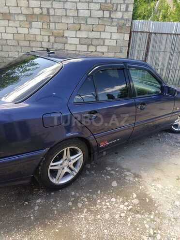 Mercedes C 200-2