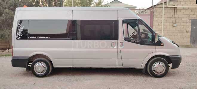 Ford Transit-3