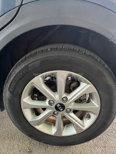 Kia Stonic-21