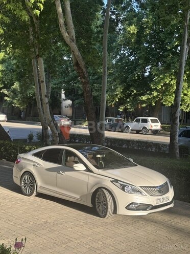 Hyundai Grandeur-10