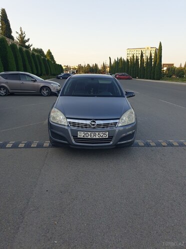 Opel Astra-2